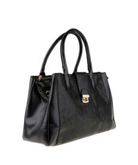 Bolsa-de-Ombro-Texturizada-Preta-8035250-Preto_1