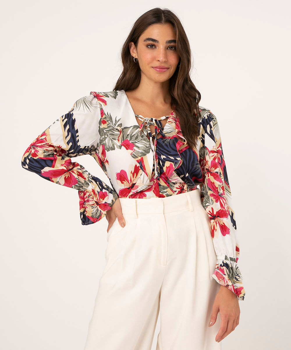 Blusa de Viscose Estampada Floral Geométrica com Babado e Lace Up Manga Bufante Decote V Off White