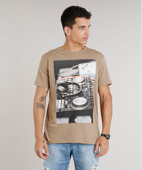 Camiseta-Masculina--Busy-Tonight--Manga-Curta-Gola-Careca-Marrom-9302120-Marrom_1