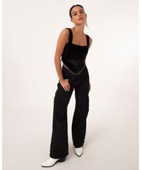 regata-corset-cropped-de-veludo-com-franjas-preta-1026965-Preto_3