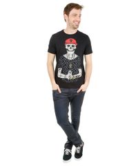 Camiseta-com-Estampa-de-Esqueleto-Preta-8170505-Preto_3