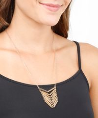 Colar-com-Pingente-Geometrico-Dourado-8113997-Dourado_2