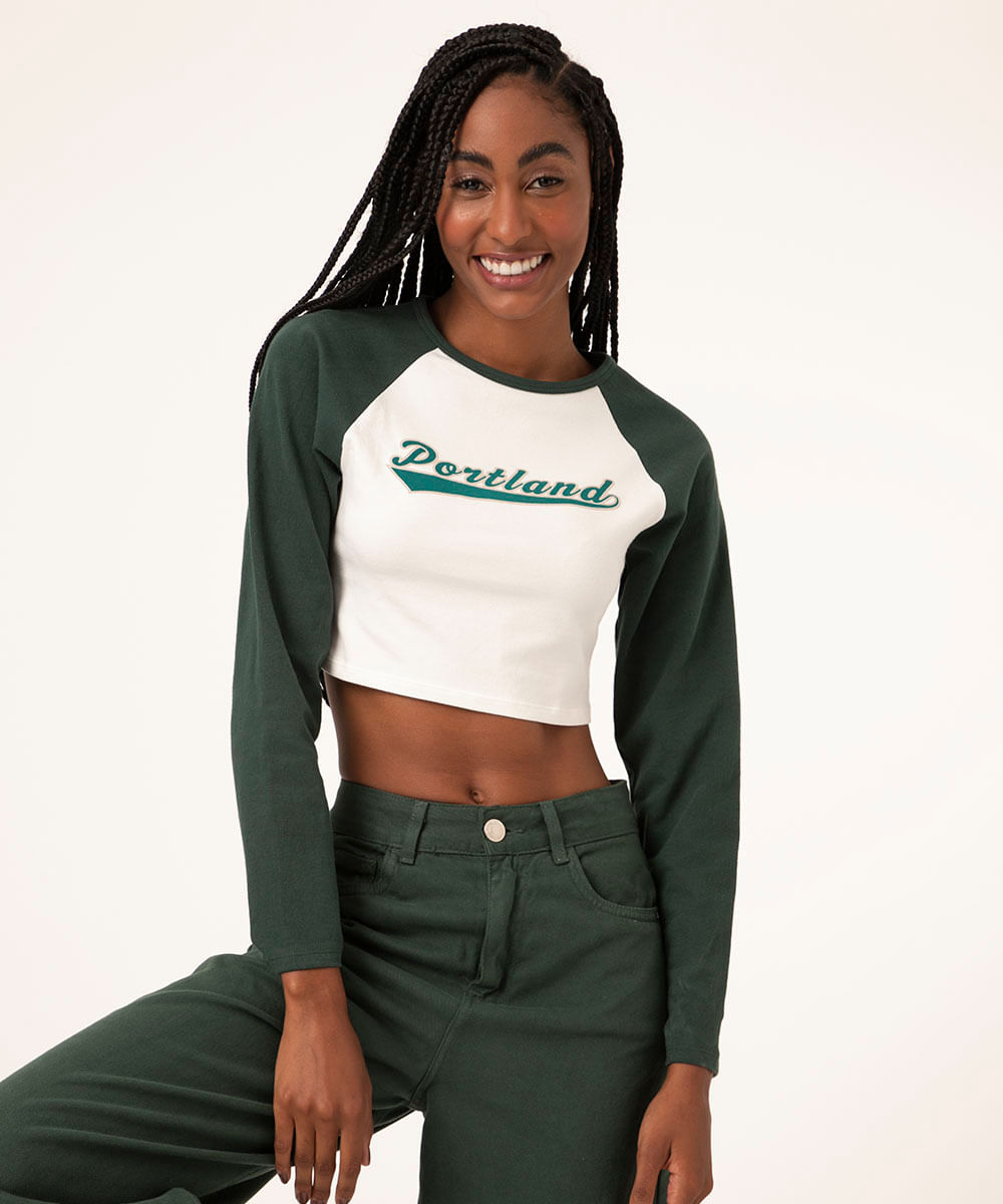 camiseta cropped baby look manga longa raglan verde escuro