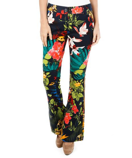 Calca-Flare-Floral-Preta-8044948-Preto_1