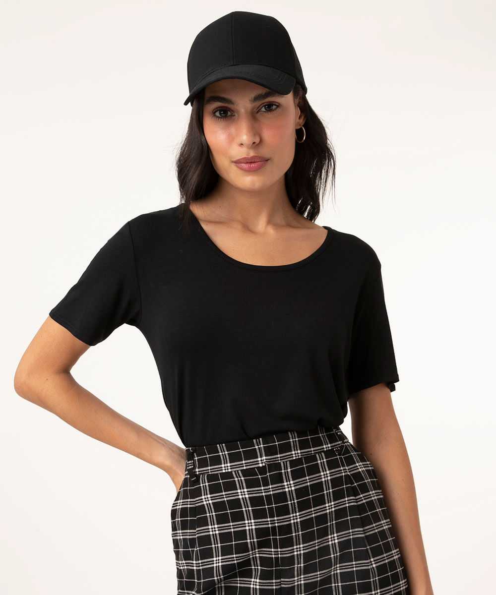 blusa básica manga curta verde militar - preto