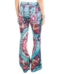 Calca-Flare-Adriana-Barra-Arabescos-Azul-Claro-8098139-Azul_Claro_2