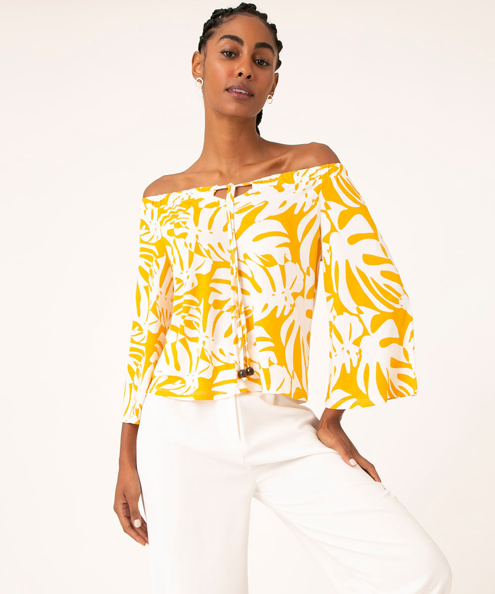 Blusa Ombro a Ombro Estampada de Folhagem com Amarração Manga 3/4 Ampla Amarela