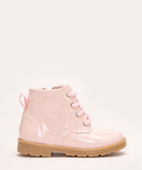 Coturno Cano Baixo Infantil Envernizado Rosa vista lateral