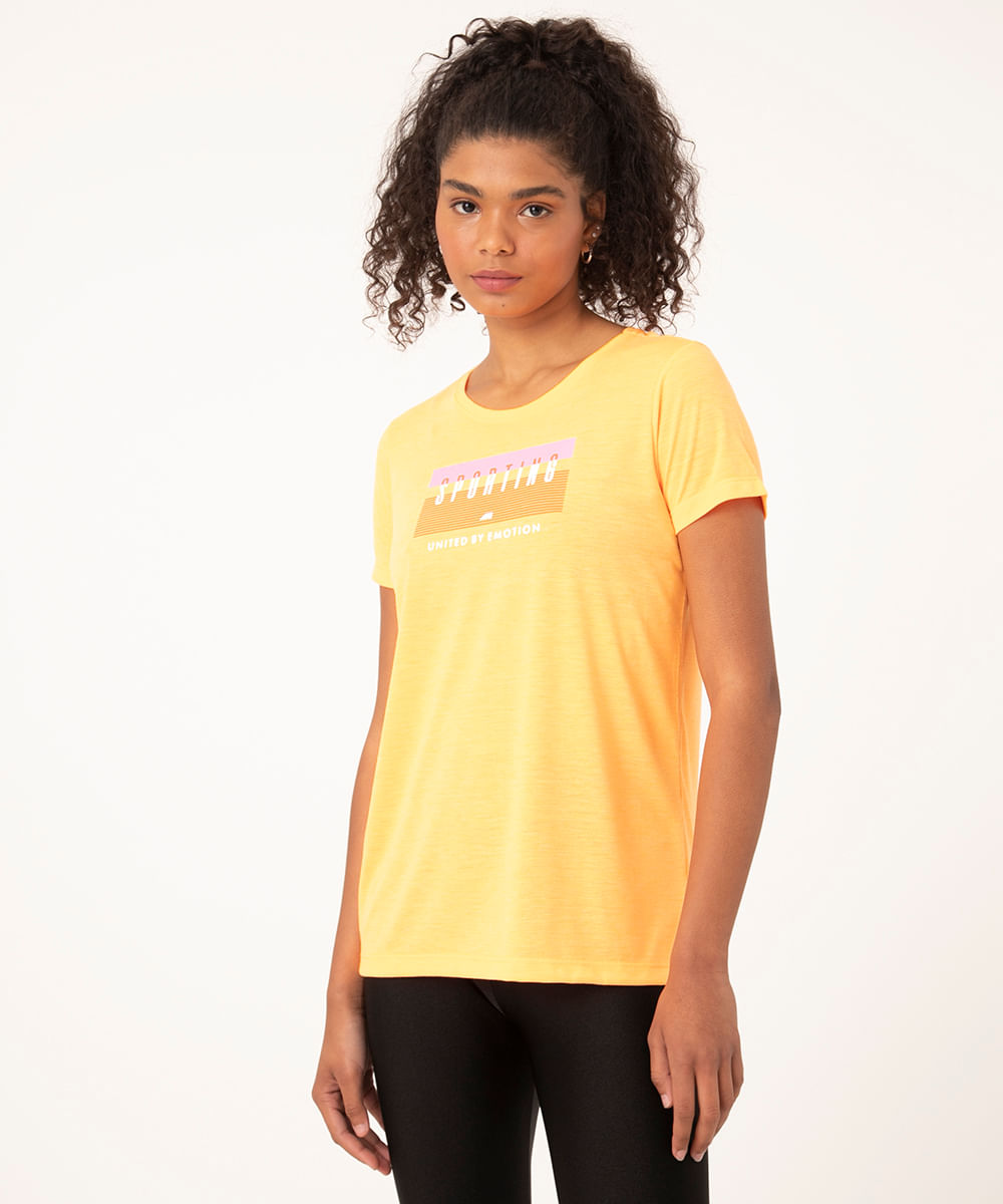 camiseta estampa localizada esportiva ace laranja