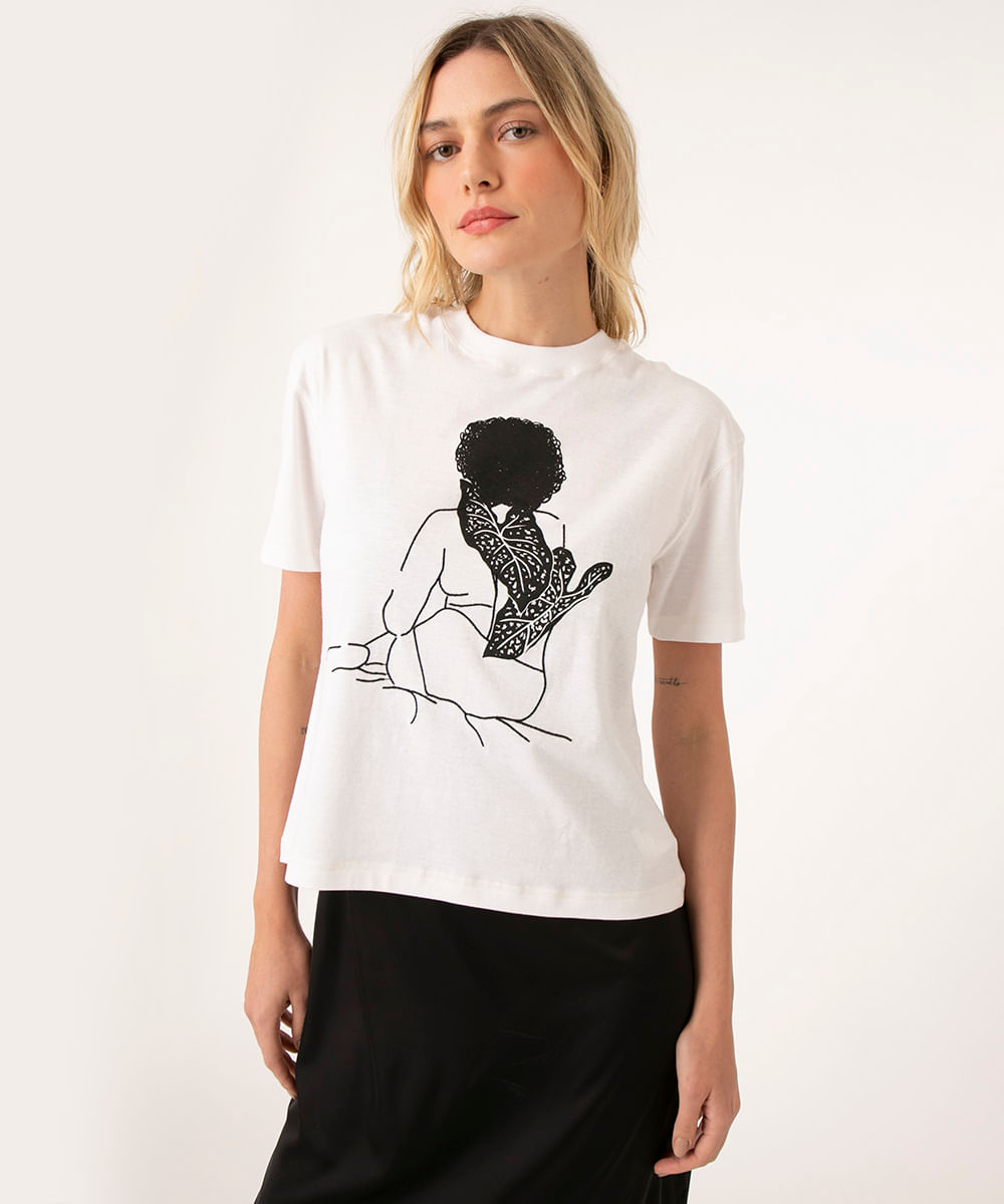 camiseta manga curta com bordado bruna bastos off white