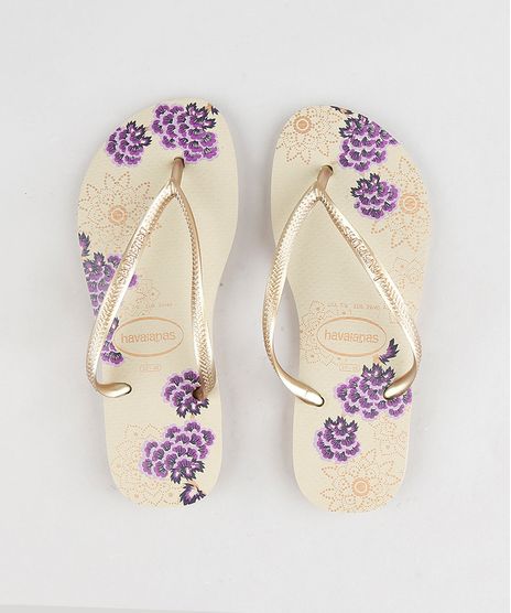 Chinelo-Feminino-Havaianas-com-Estampa-Floral-Bege-9297209-Bege_1