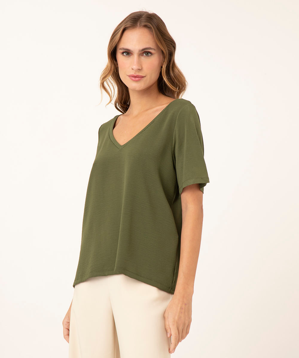 blusa manga curta decote v verde escuro