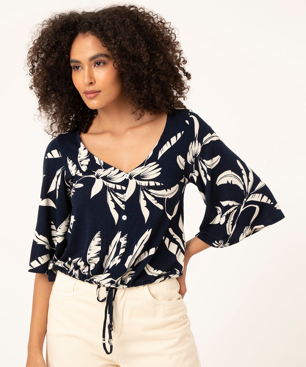 blusa com amarração bananeira manga curta ampla decote v azul marinho