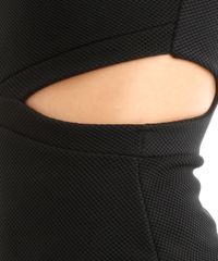 Vestido-com-Recorte-Vazado-preto-8210149-Preto_4