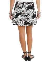 Saia-Floral-Preta-8076718-Preto_2