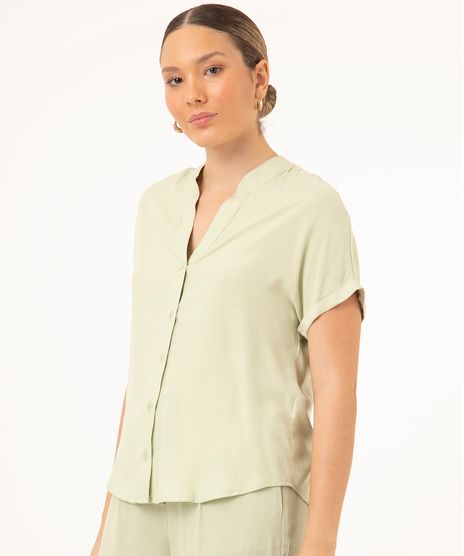 camisa-de-viscose-decote-v-manga-curta-verde-claro-1005242-Verde_Claro_1