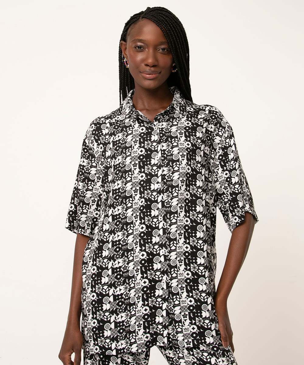 camisa ampla manga curta estampada isaac silva preta
