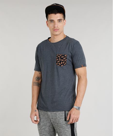 Camiseta-Masculina-com-Bolso-Estampado-de-Abacaxi-Manga-Curta-Gola-Careca-Cinza-Mescla-Escuro-9304029-Cinza_Mescla_Escuro_1