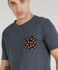 Camiseta-Masculina-com-Bolso-Estampado-de-Abacaxi-Manga-Curta-Gola-Careca-Cinza-Mescla-Escuro-9304029-Cinza_Mescla_Escuro_4