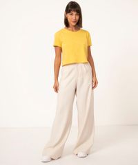 camiseta-feminina-basica-manga-curta-cropped-com-bolso-decote-redondo-amarelo-medio-9883461-Amarelo_Medio_3