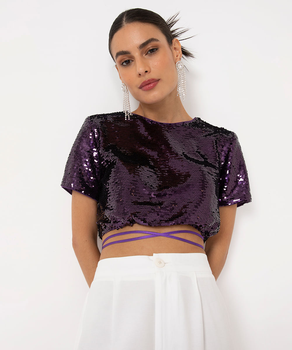 blusa cropped de paetê manga curta com amarração roxa