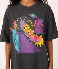camiseta-de-algodao-oversized-onca-fernanda-keller-cinza-escuro-1041257-Cinza_Escuro_2