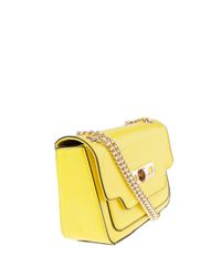 Bolsa-Transversal-com-Corrente-Amarela-8045571-Amarelo_2 Bolsa-Transversal-com-Corrente-Amarela-8045571-Amarelo_2
