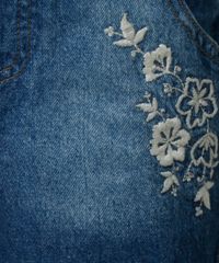 Jardineira-Jeans-com-Bordado-Azul-Medio-8193341-Azul_Medio_3