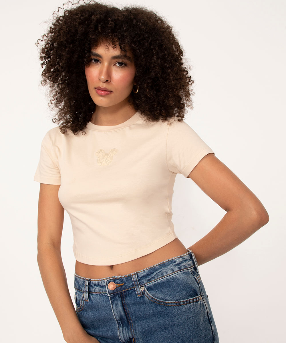 camiseta cropped baby look manga curta mickey bege claro