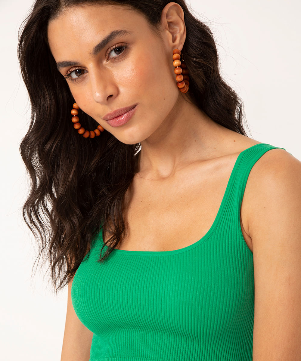 cropped básico de poliamida areia - verde bandeira