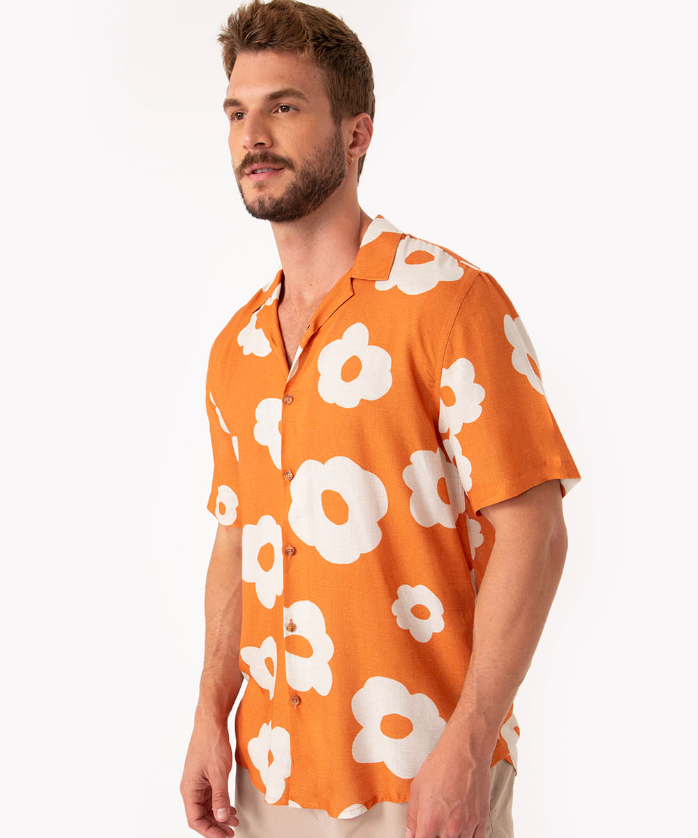 camisa de viscose floral manga curta multicor