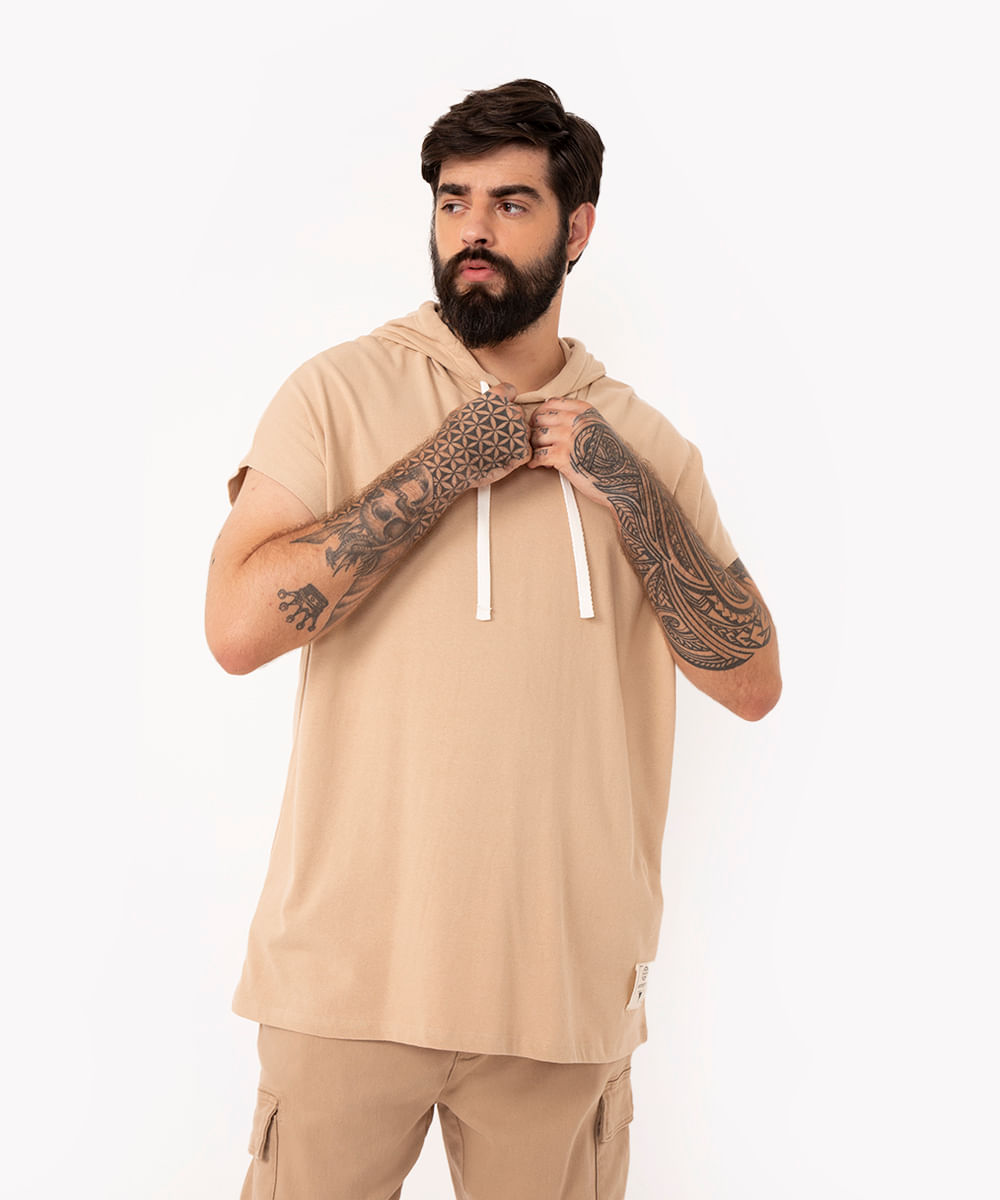 camiseta de moletom com capuz plus size bege