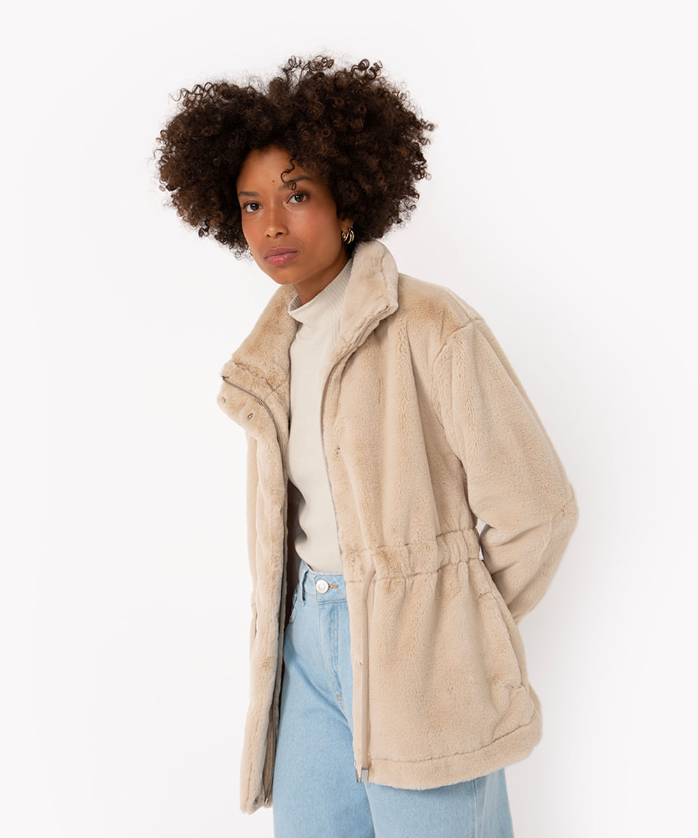 jaqueta parka de pelúcia com bolsos bege