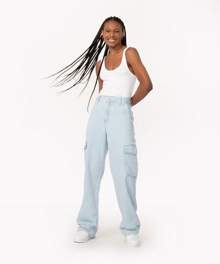 calça jeans wide leg slim cargo cintura super alta azul claro 34