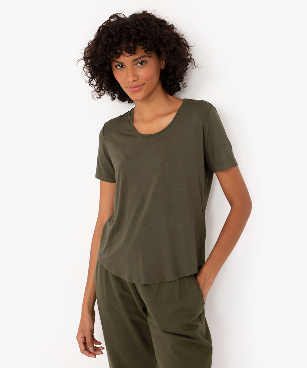 blusa básica manga curta verde militar - verde militar