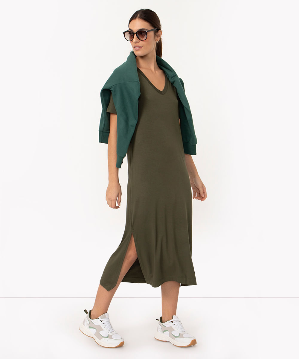 vestido midi básico de viscose decote v verde militar