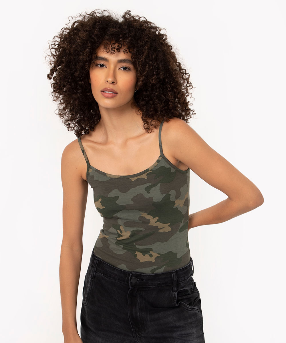 Regata Feminina Básica Estampa Camuflada com Alça Fina Verde Médio