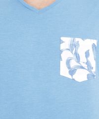 Camiseta-com-Bolso-Estampado-Azul-8176212-Azul_4