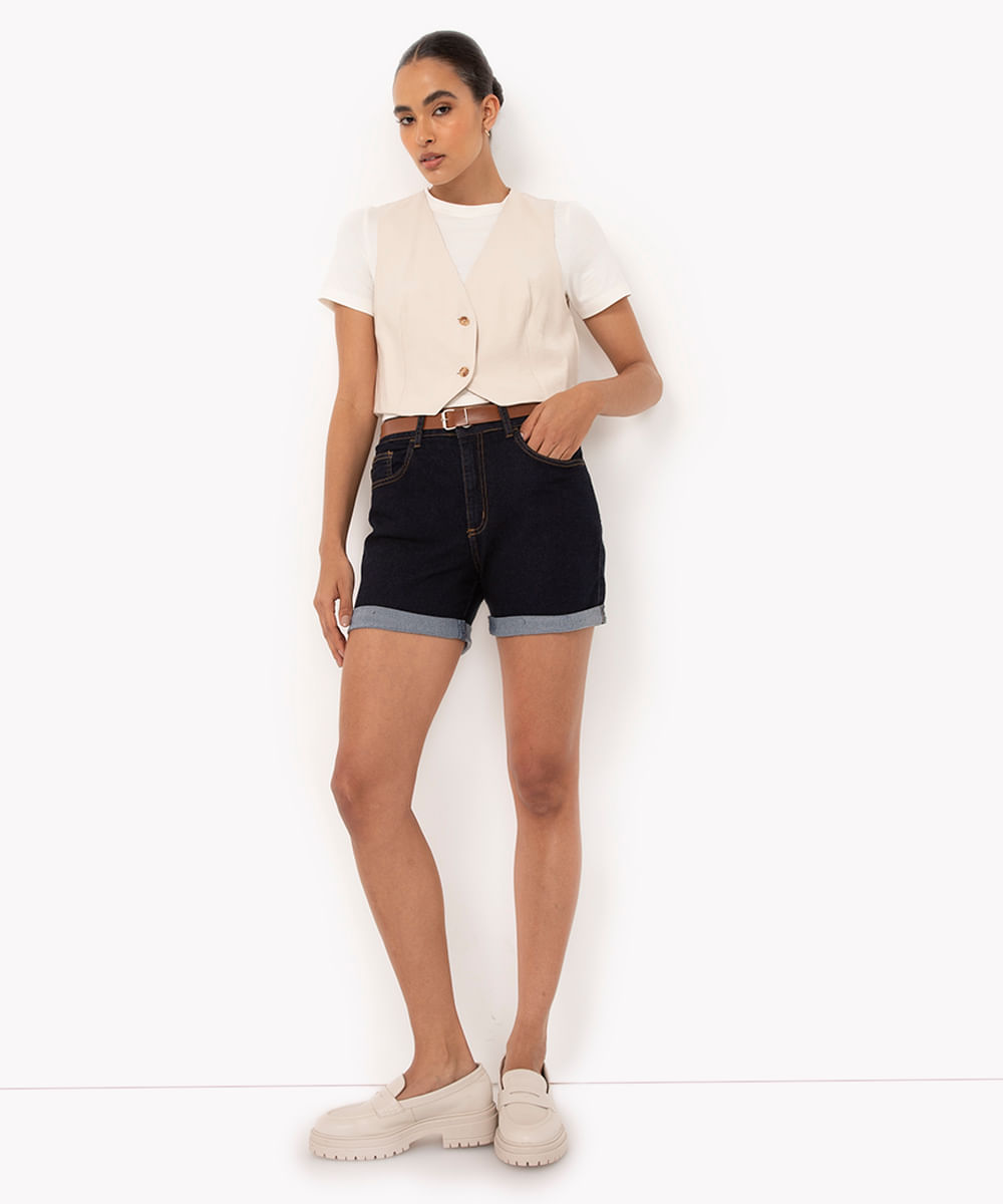 short jeans midi cintura média com cinto azul médio