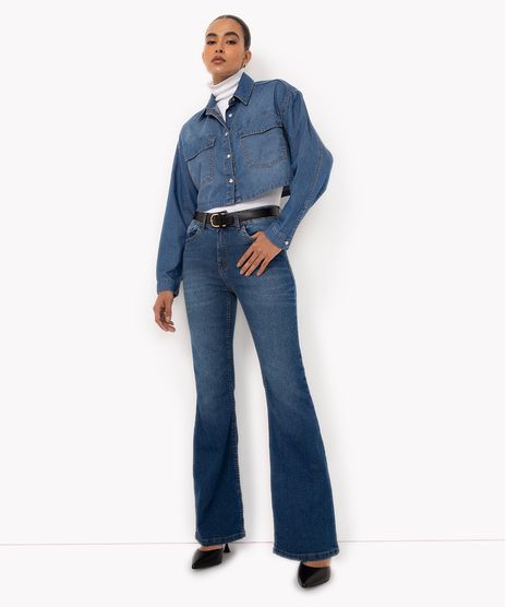 calça jeans flare stretch cintura média azul escuro