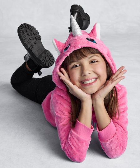 blusa infantil de pelúcia corações unicórnio com capuz rosa 4