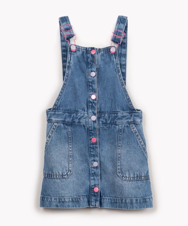 salopete jeans infantil curta com bolso azul 6