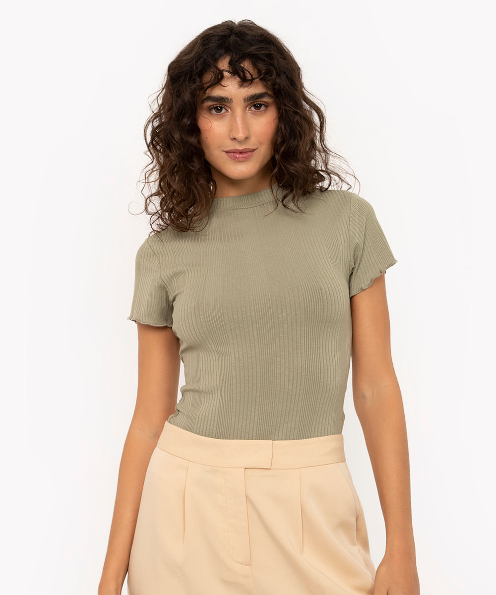 blusa de malha canelada manga curta fru fru verde mate