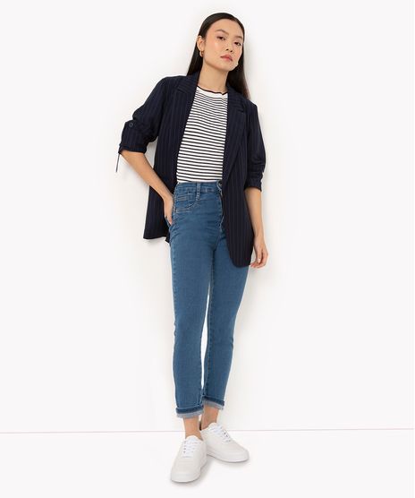 calça jeans skinny push up cintura alta com recortes azul medio