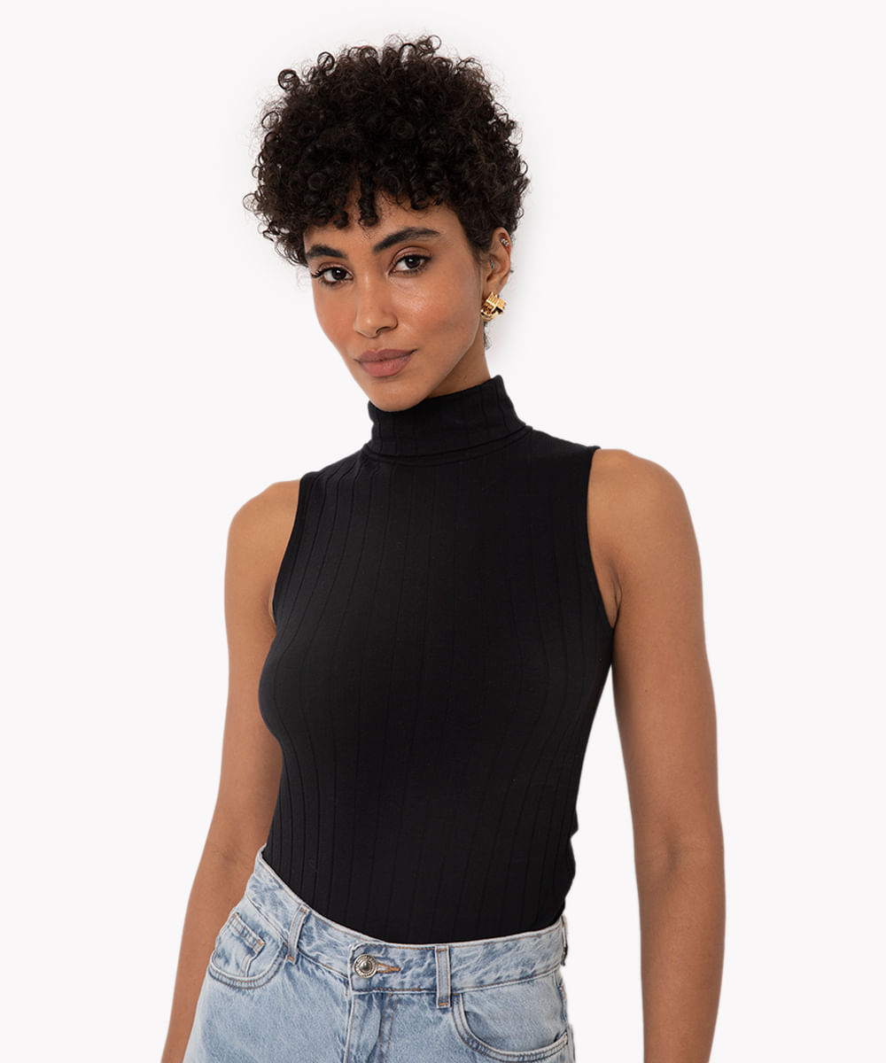 blusa canelada gola alta preto