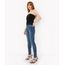 calça jeans skinny cintura super alta com bolsos azul médio