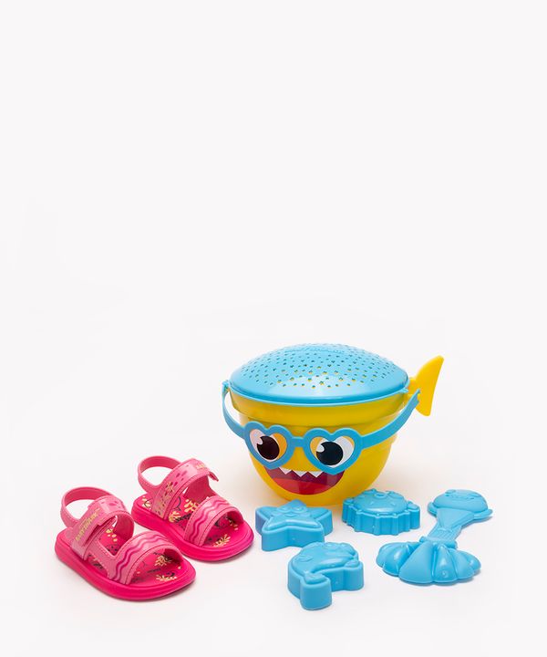 sandália infantil baby shark com balde de praia grendene rosa 22