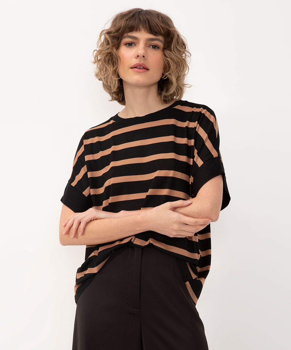 blusa de viscose listrada manga curta bege