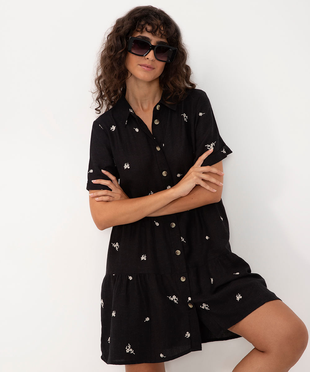 vestido curto feminino chemise bordado floral preto