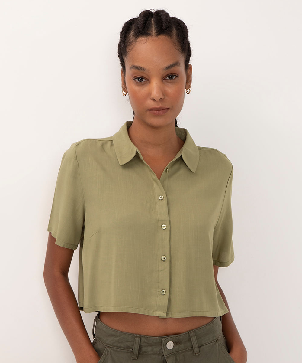 camisa de viscose cropped manga curta verde claro